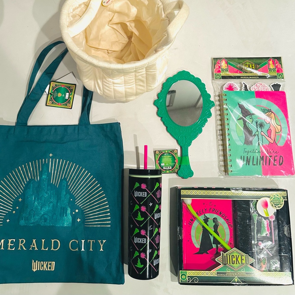 NEW Wicked Movie Target Bullseye Gift Bundle, Tumble, Tote, Journal Sets, Bin